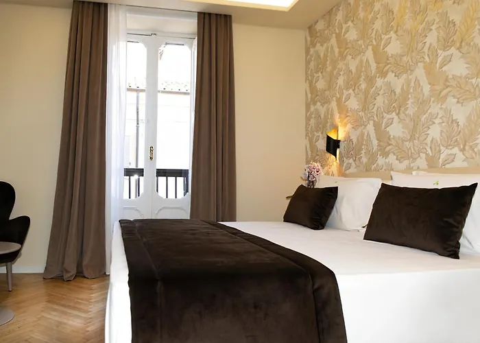 Hotel Caravita Rome