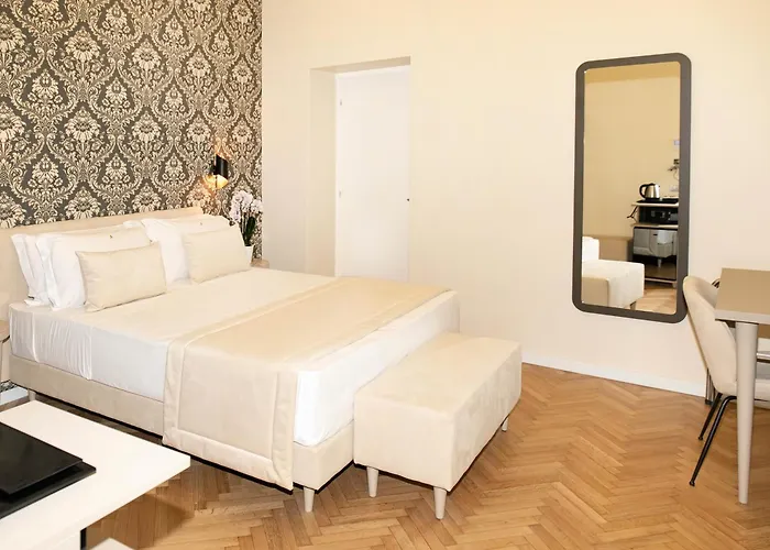 מלון Caravita 5*